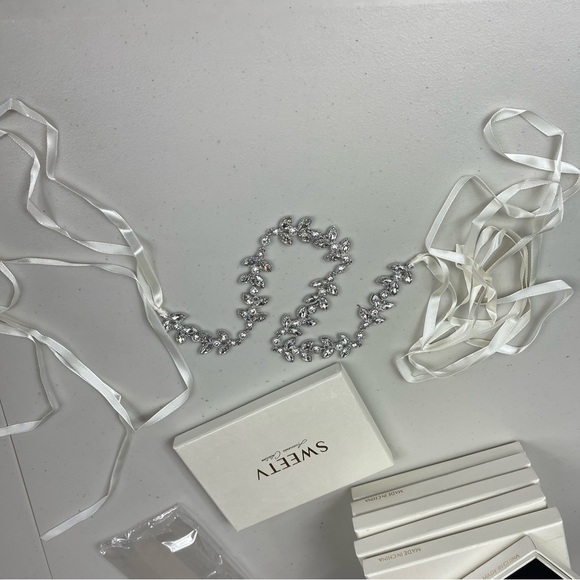 NWT SweetV Chrystal Bridal Belt - Picture 9 of 14
